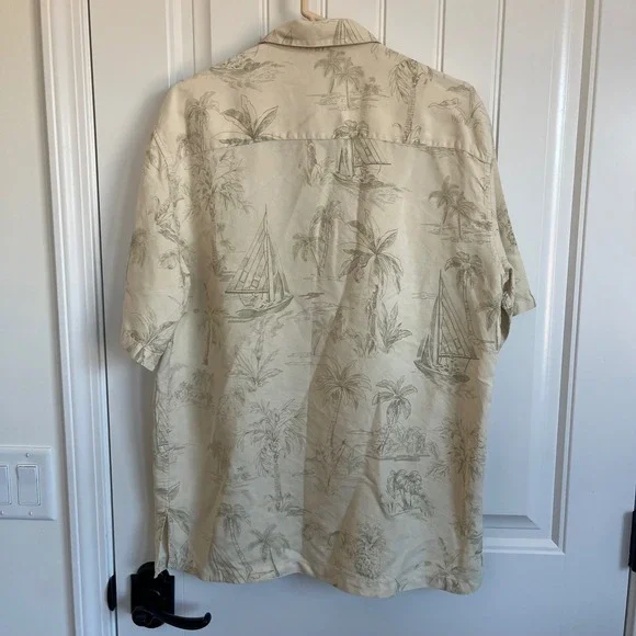 Tori Richard Men's Hawaiian Tropical Short Sleeve‎ Button Down Silk medium - Picture 3 of 4